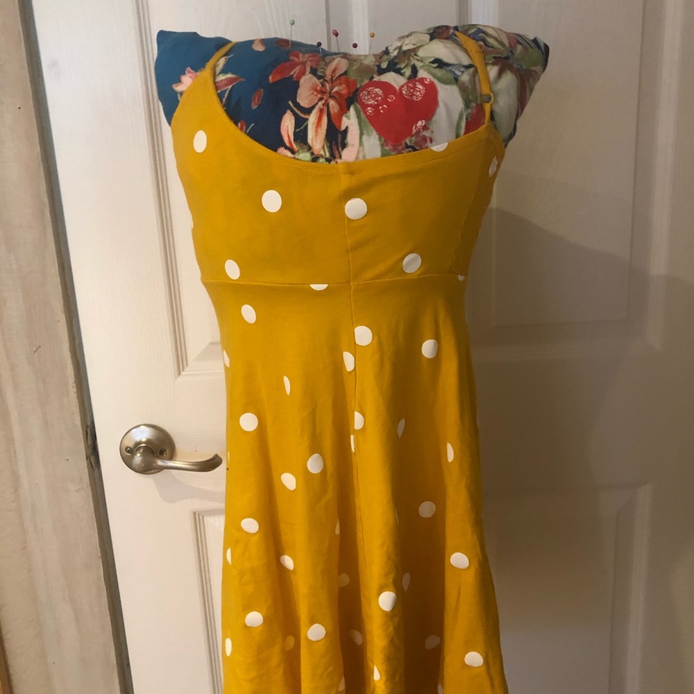 💛🤍YELLOW AND WHITE POLKA DOT SUN DRESS💛🤍